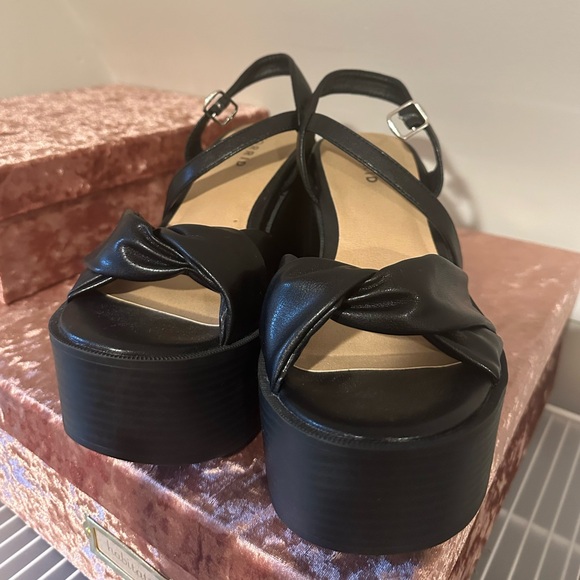 Torrid Black Platform Heel Sandals size 9WW - Picture 3 of 7